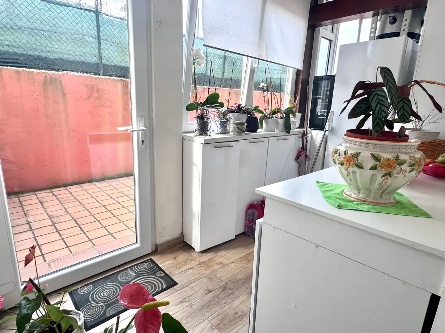 Küche von Erdgeschoss zum Verkauf in El Astillero   mit Heizung, Privatgarten und Terrasse