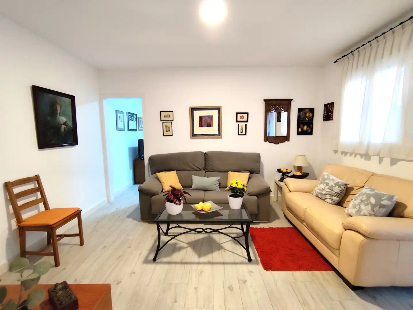 Sala d'estar de Casa adosada de lloguer en Sanlúcar de Barrameda amb Aire condicionat, Calefacció i Terrassa