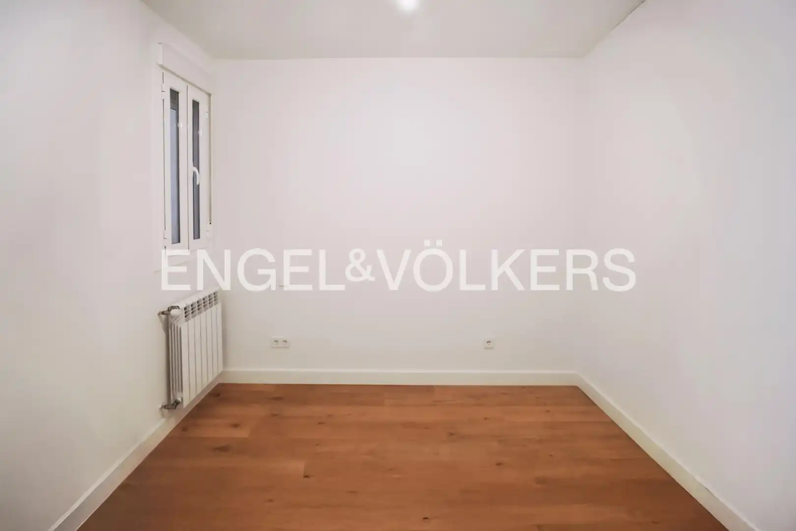 Habitación de Piso en venta en Madrid con Aire acondicionado y Calefacción