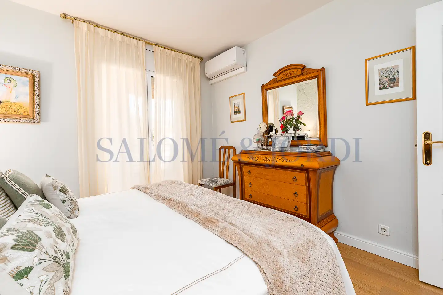 Schlafzimmer von Wohnung zum Verkauf in Vilassar de Mar mit Klimaanlage, Heizung und Parkett