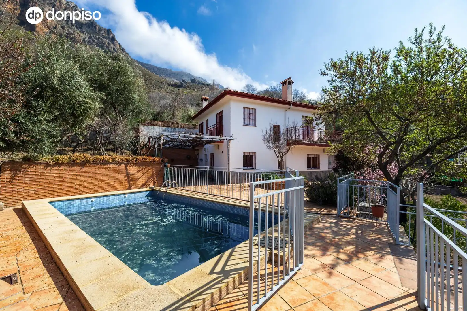 Villa con terrazza in vendita a Urbanizacion Arroyo DE LA GREA