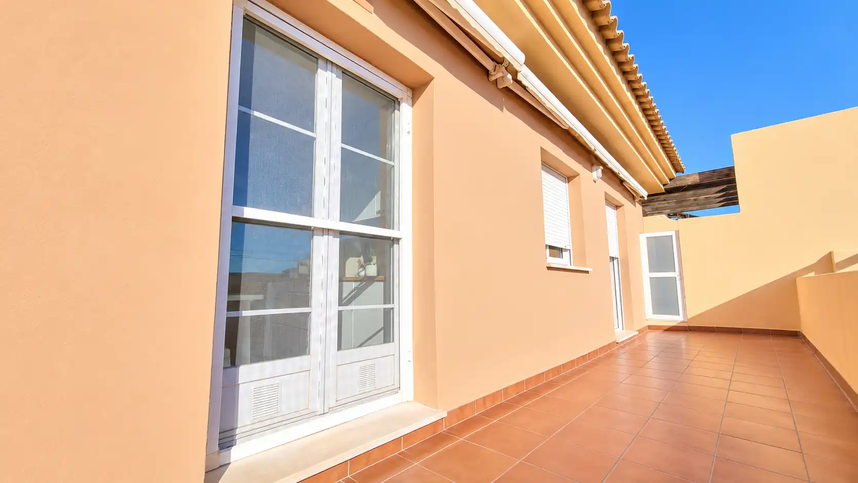 Vista exterior de Ático en venta en La Cala del Moral