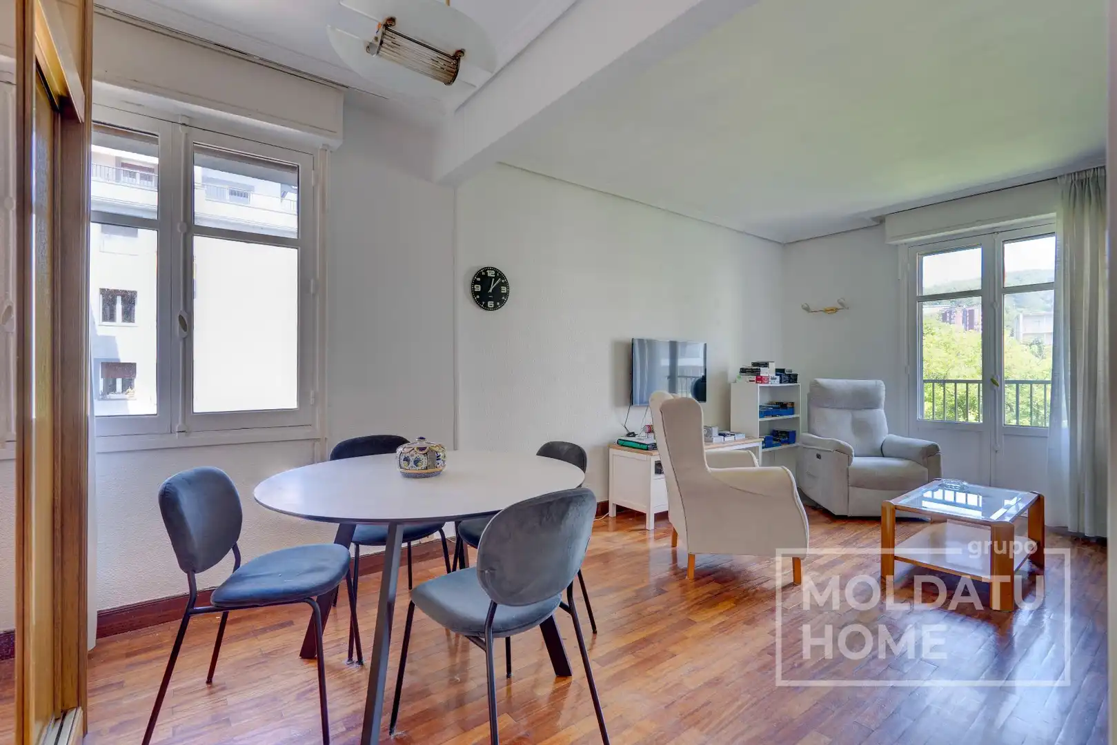 Wohnzimmer von Wohnung zum Verkauf in Donostia - San Sebastián  mit Heizung, Terrasse und Abstellraum