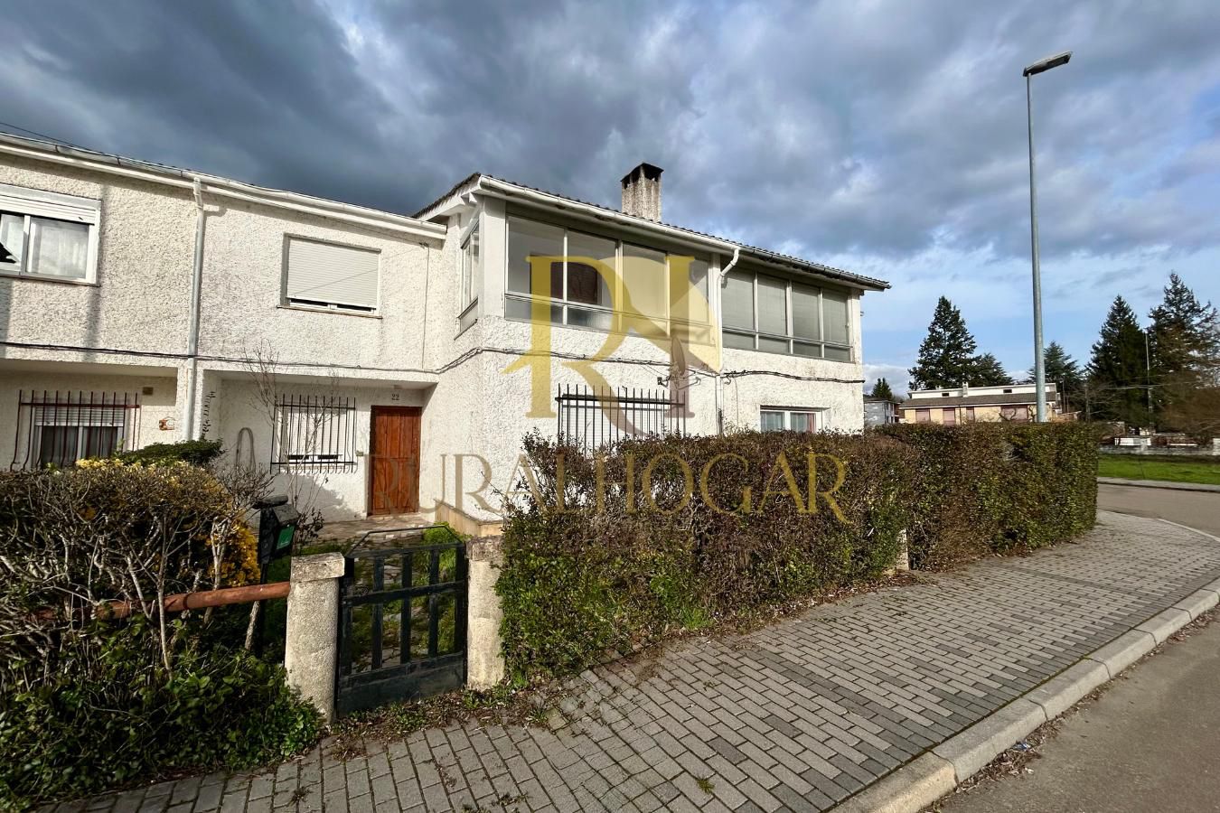 Exterior view of Single-family semi-detached for sale in Boñar  with Terrace