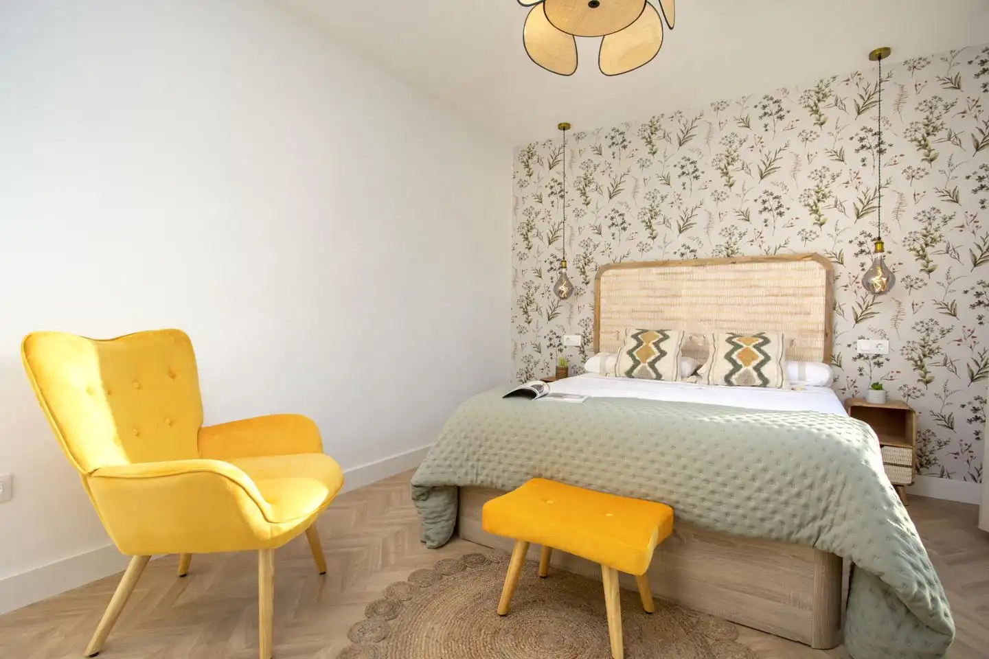 Bedroom of Apartments for sale in Benalmádena  with Air Conditioner, Terrace and Furnished