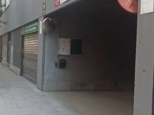 Aparcament de Garatge de lloguer en Bilbao  amb Alarma