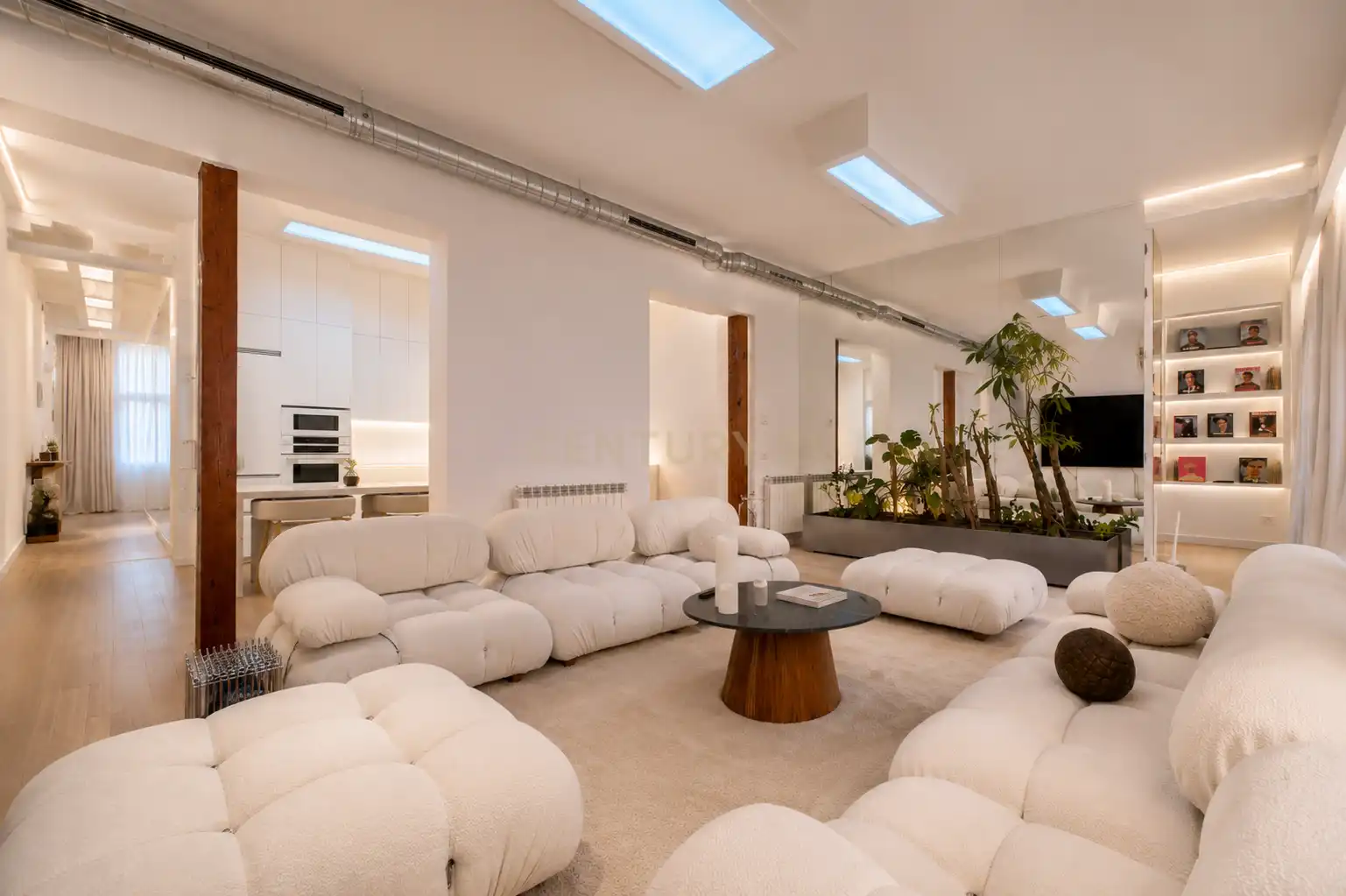 Sala d'estar de Pis en venda en Madrid amb Aire condicionat, TV i Domòtica