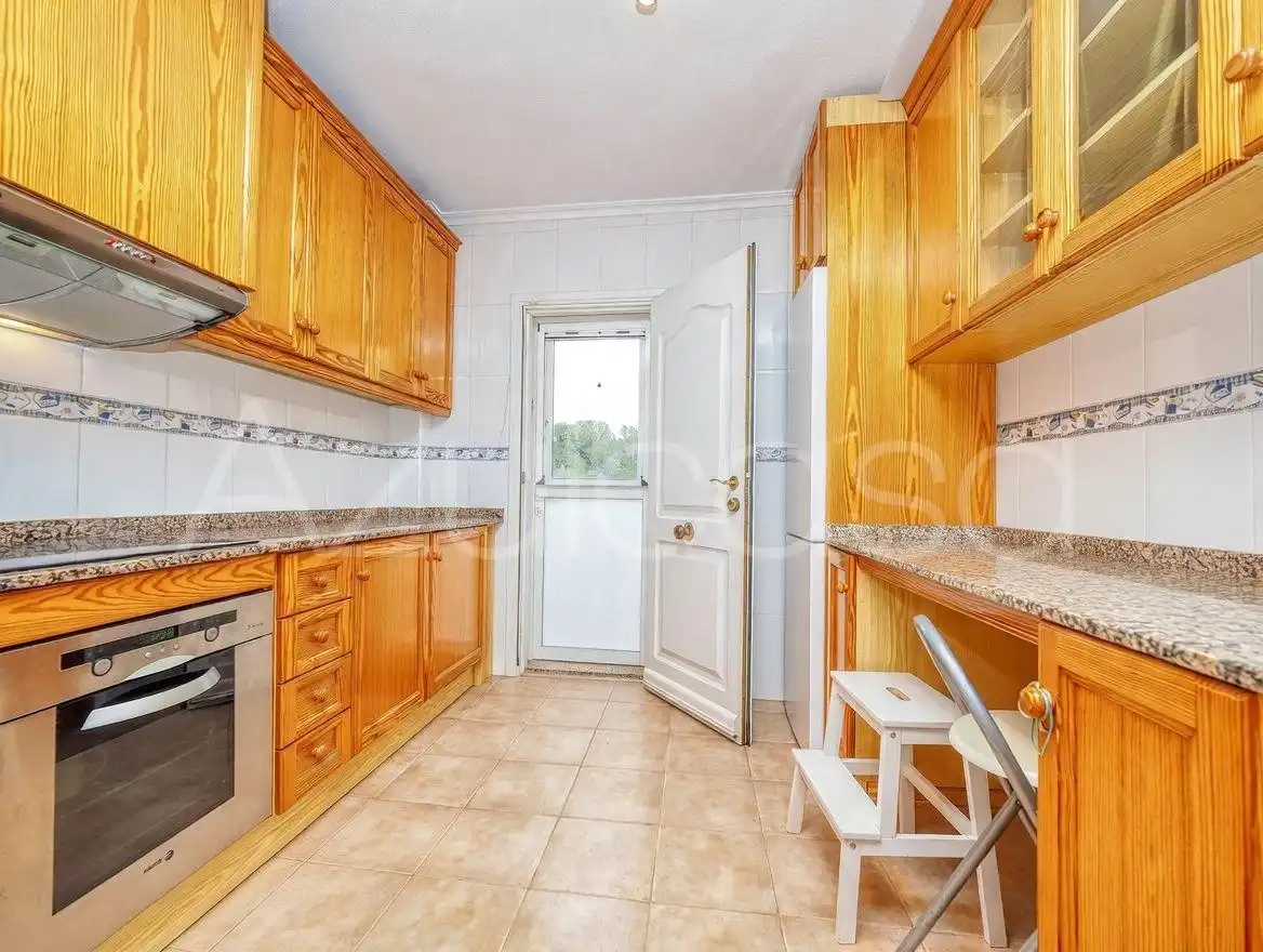 Cocina de Casa o chalet en venta en Castalla con Jardín privado, Terraza y Trastero