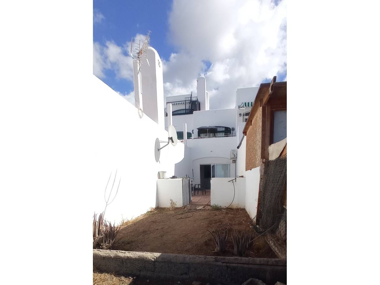 Exterior view of Apartment for sale in Adeje  with Air Conditioner, Private garden and Terrace