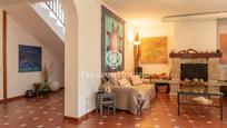 Living room of House or chalet for sale in Vilanova i la Geltrú  with Air Conditioner and Swimming Pool