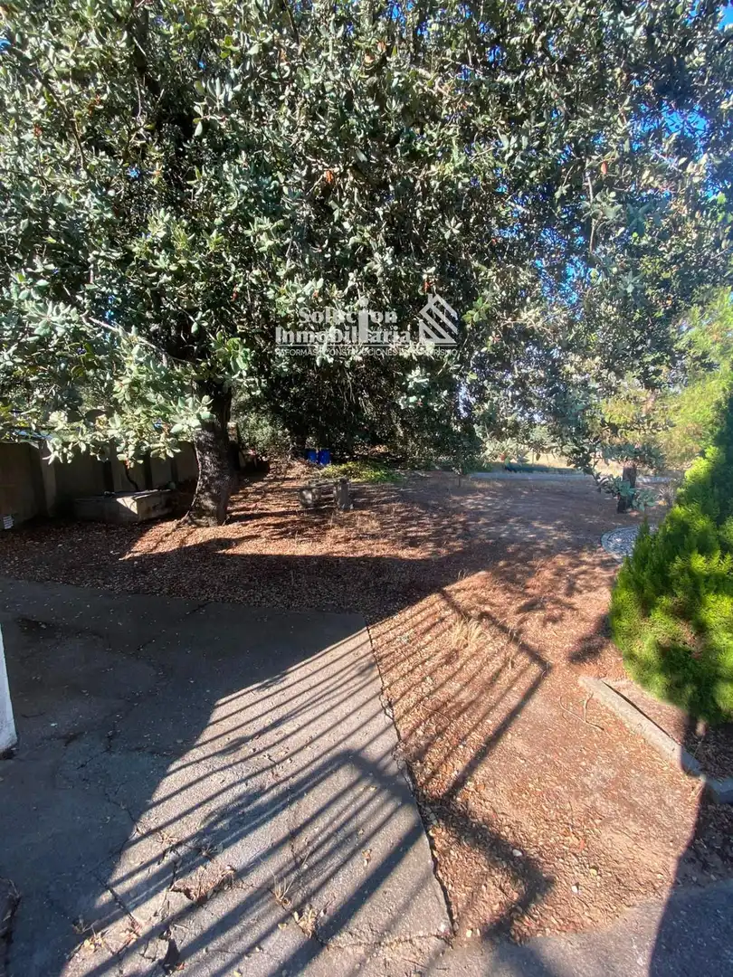 Casa o xalet en venda en Calvarrasa de Arriba amb Traster i Moblat