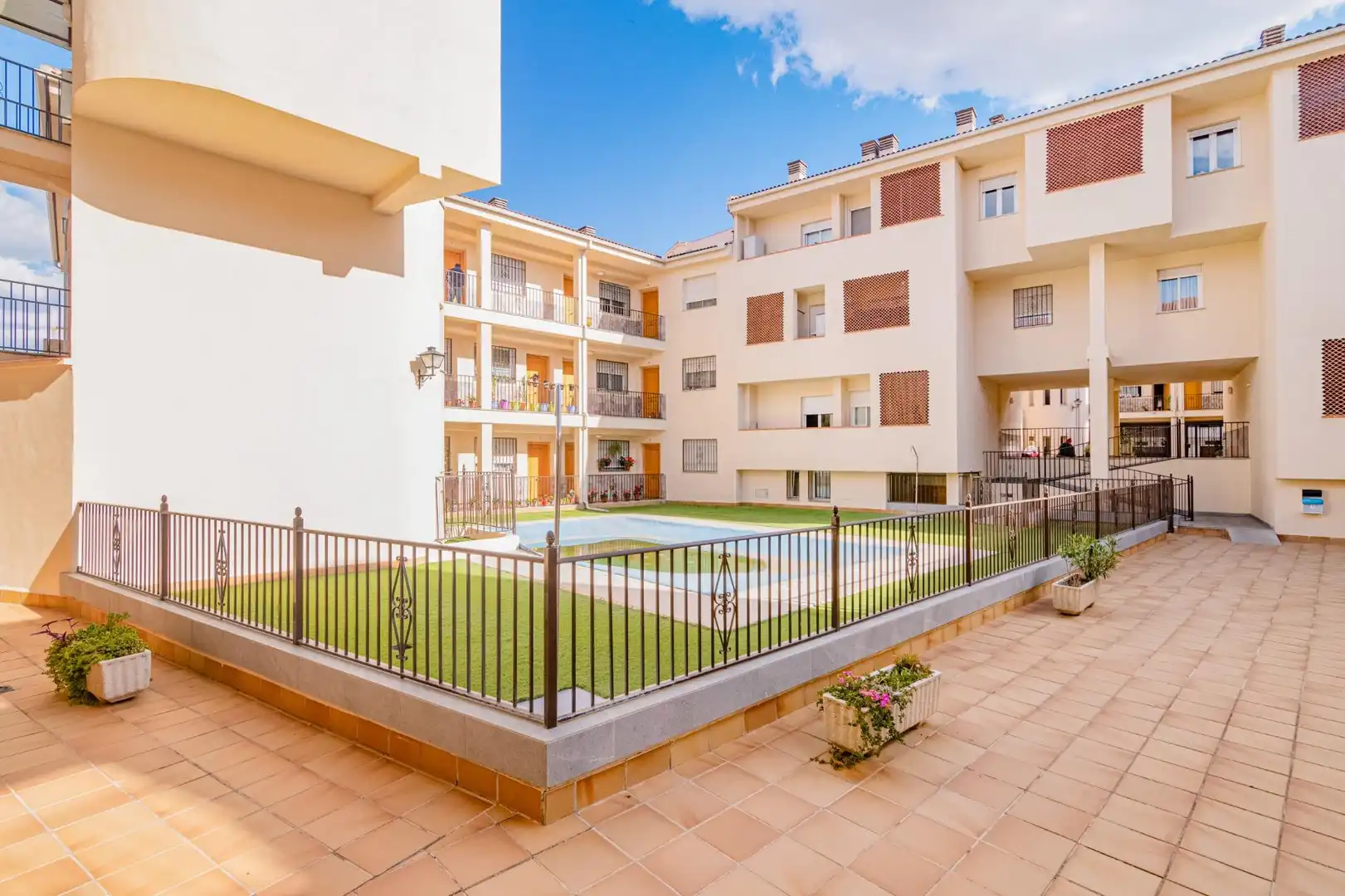 Flat with pool for sale in Calle BARCELONA 4, imagen 2