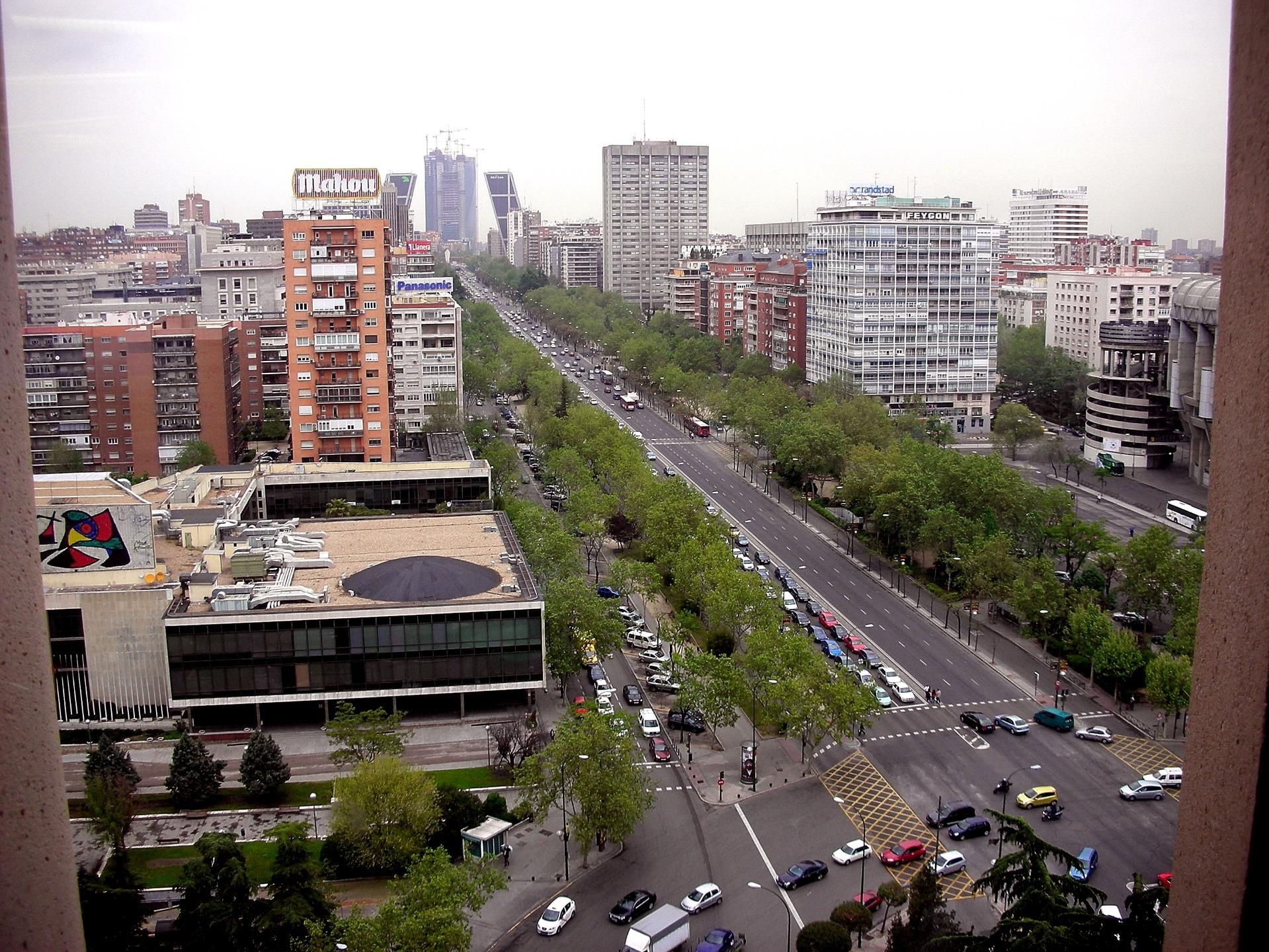 Vista exterior de Pis en venda en  Madrid Capital amb Aire condicionat, Calefacció i Piscina comunitària