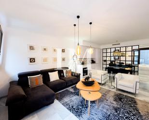 Sala d'estar de Apartament de lloguer en  Barcelona Capital amb Aire condicionat i Terrassa