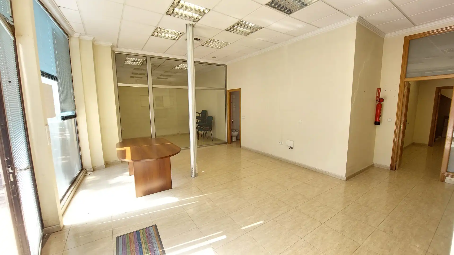 Local comercial en venda a Calle Bartolejos, imagen 3