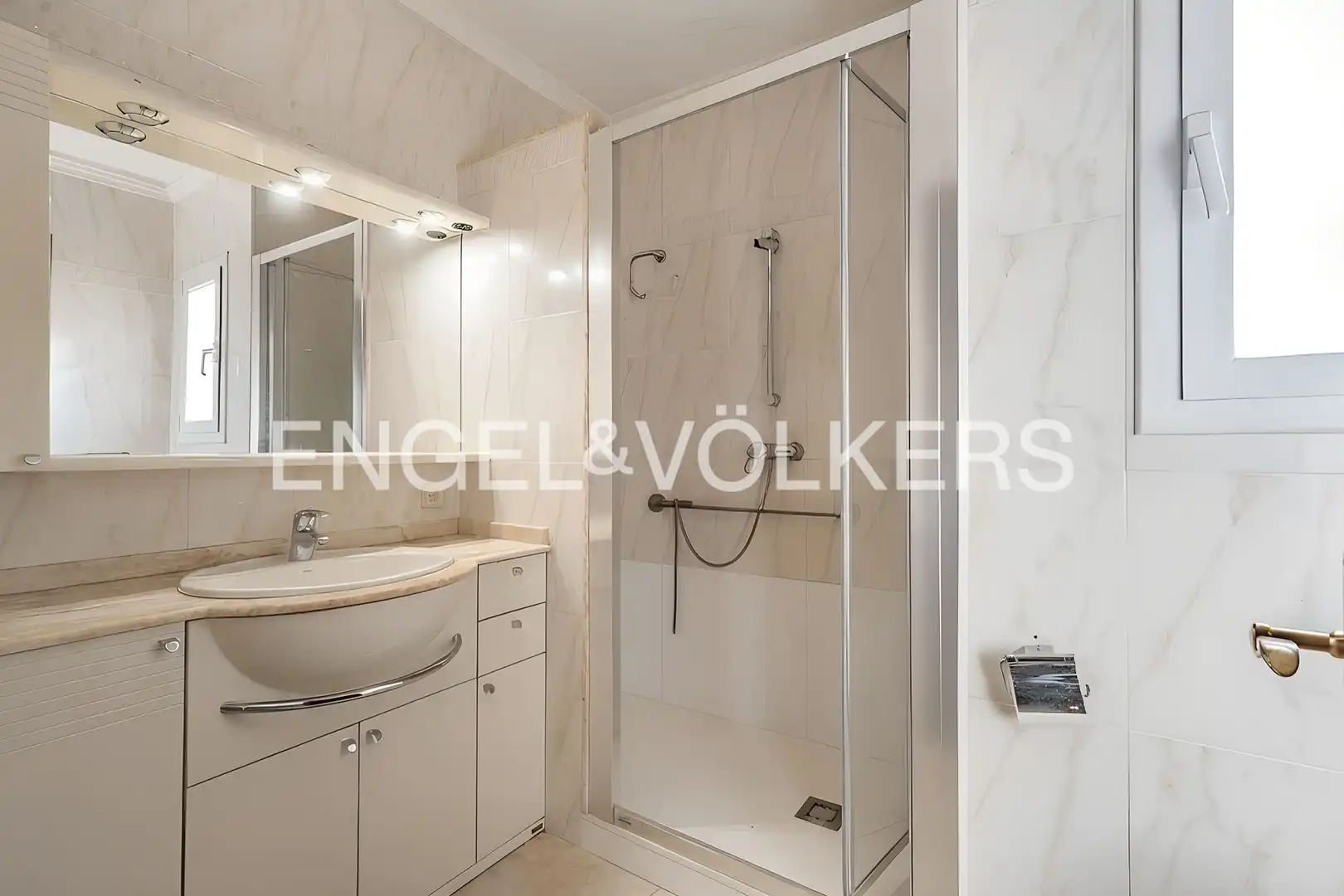 Bathroom of Attic for sale in Manresa  with Heating, Terrace and Balcony