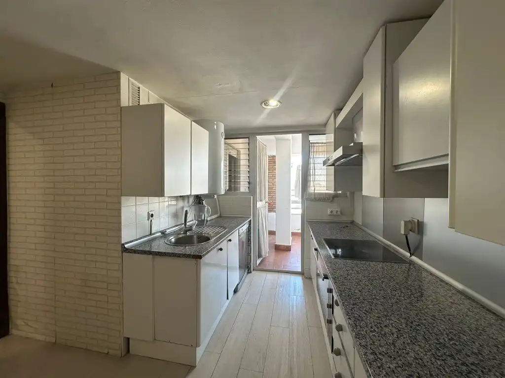 Küche von Wohnung zur Miete in Córdoba mit Schwimmbad