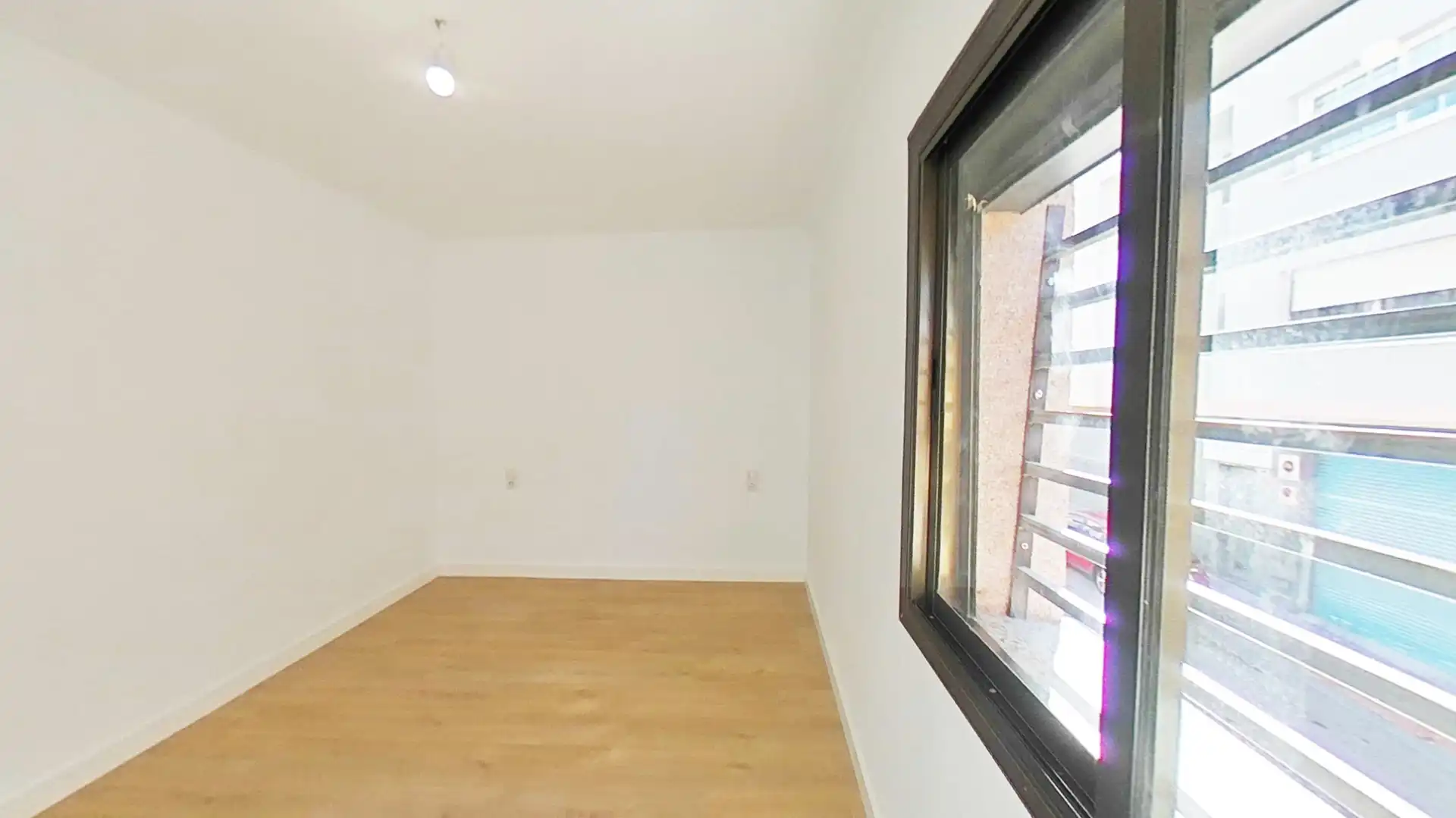 Bedroom of Flat for sale in Sabadell