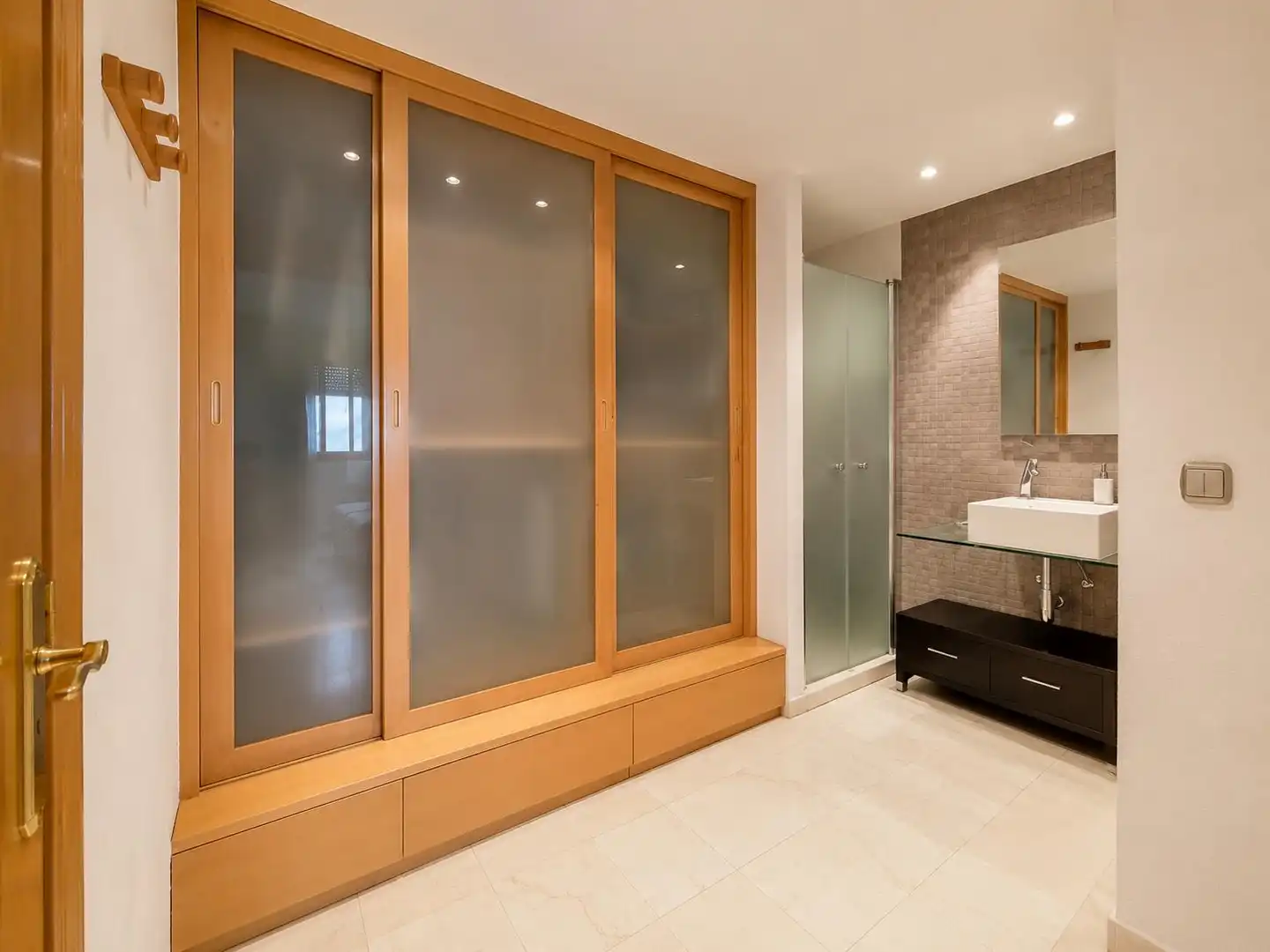 Baño de Ático de alquiler en Málaga con Jardín privado, Terraza y Amueblado