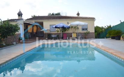 Swimming pool of Country house for sale in Coín  with Air Conditioner, Terrace and Swimming Pool