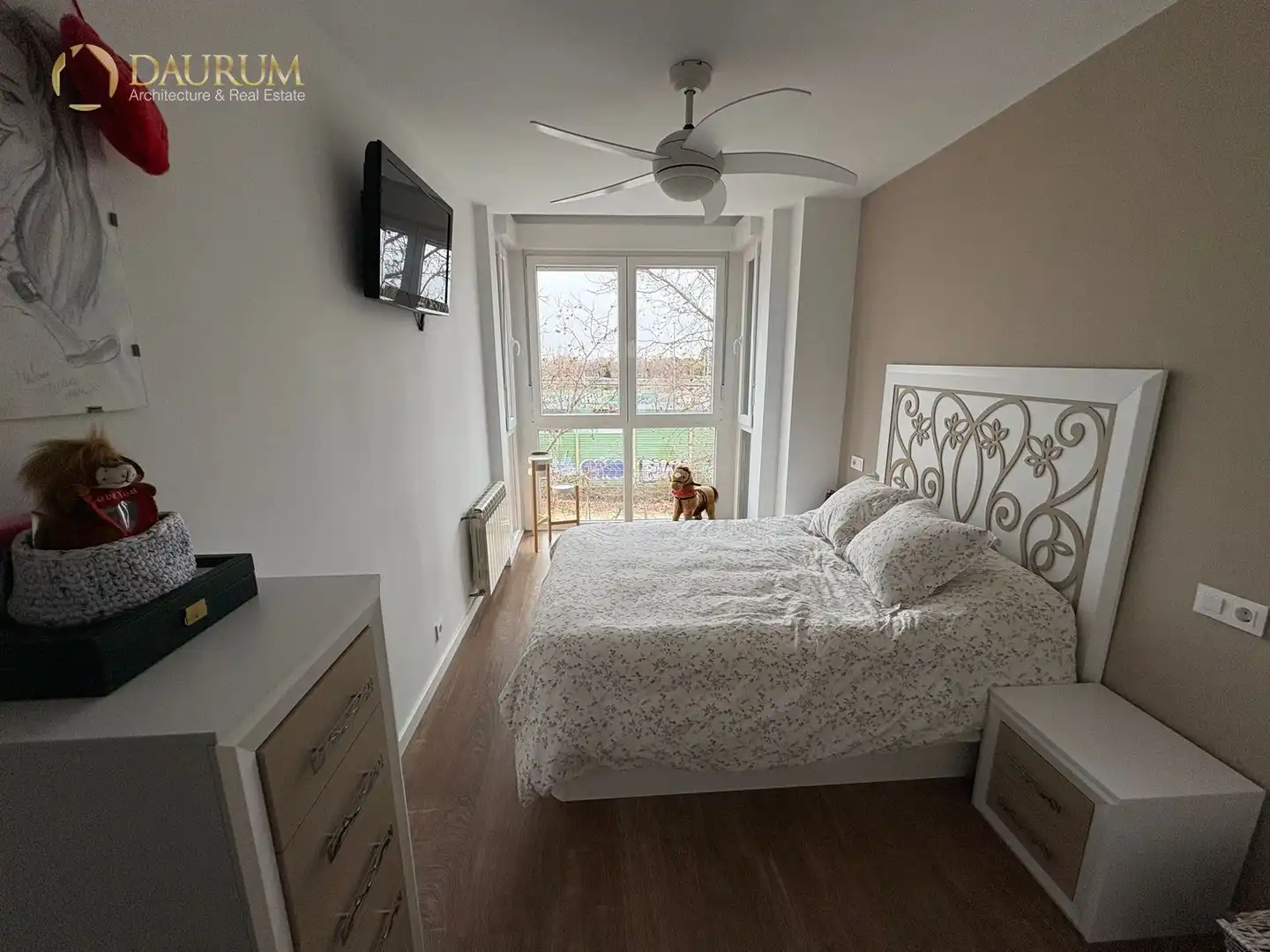 Bedroom of Flat for sale in Madrid  with Heating, Terrace and Storage room