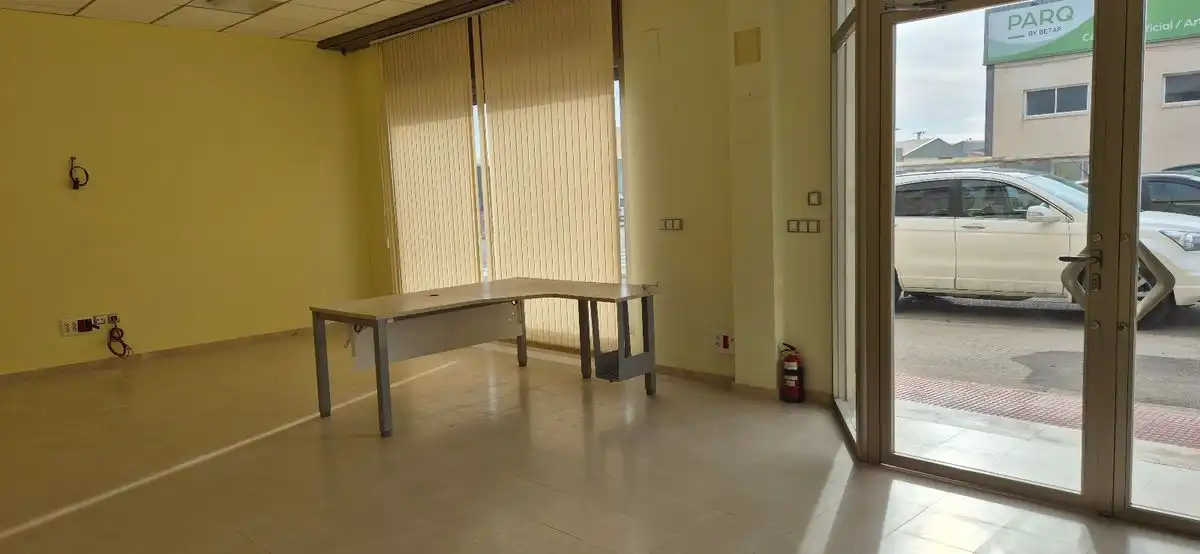 Fabrikhallen zum Verkauf in Av. de la Generalitat, Campello pueblo
