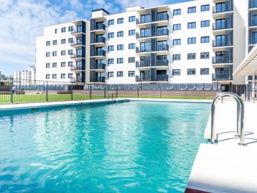 Pis amb piscina en venda a Calle Jesús Pajares 2