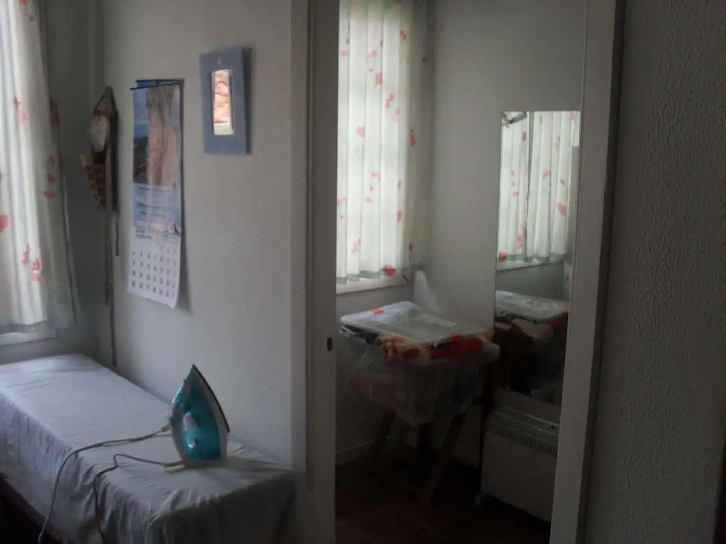 Dormitori de Casa o xalet en venda en Vigo  amb Jardí privat, Terrassa i Traster