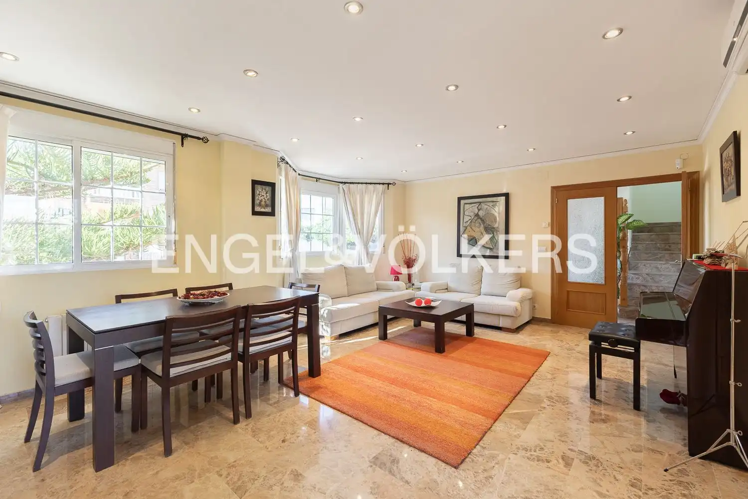 Dining room of Houses for sale in Torrent  with Air Conditioner, Heating and Private garden