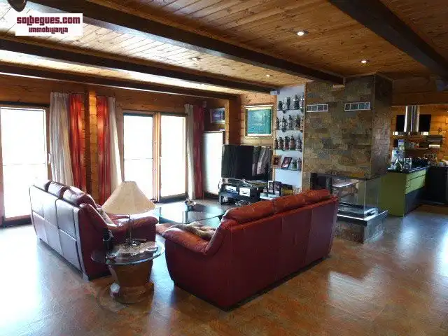 Sala de estar de Casa o chalet en venta en Begues con Aire acondicionado, Calefacción y Jardín privado