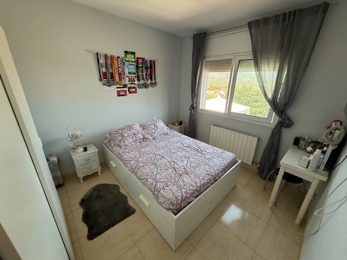 Schlafzimmer von Haus oder Chalet zum Verkauf in Bigues i Riells del Fai mit Klimaanlage, Privatgarten und Schwimmbad
