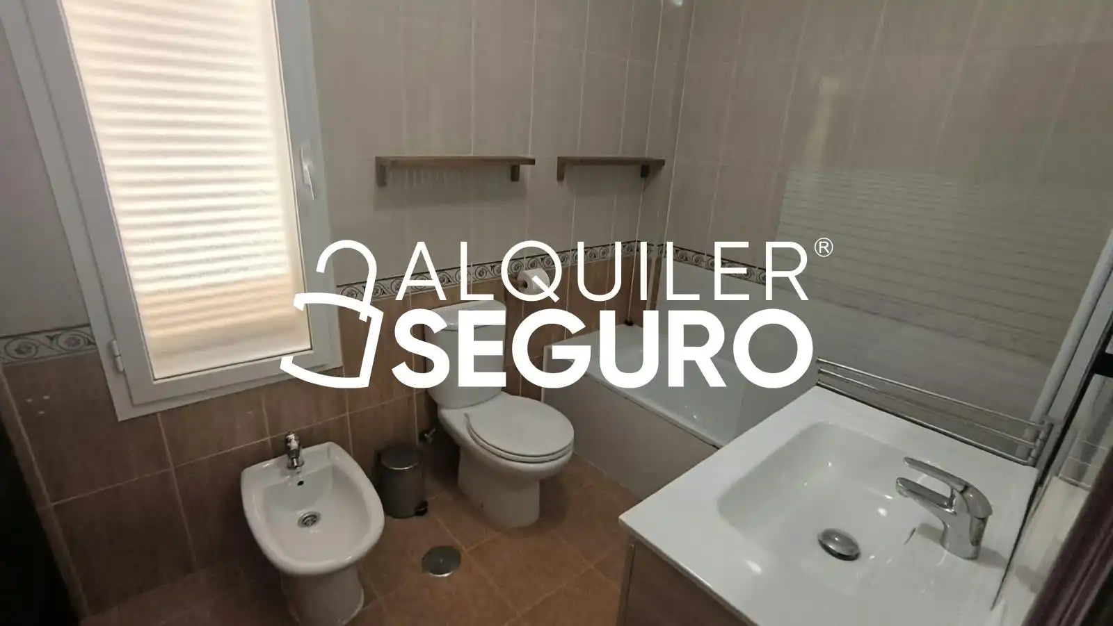 Casa o xalet de lloguer a Reyes Católicos , Bollullos de la Mitación