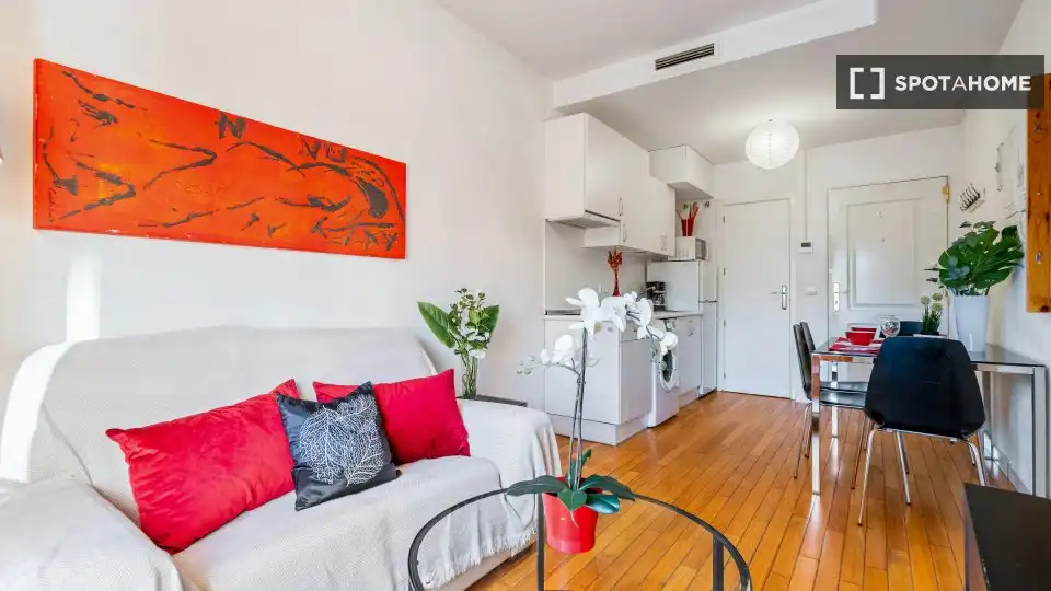 Appartamento con terrazza in affitto a Latina, imagen 8