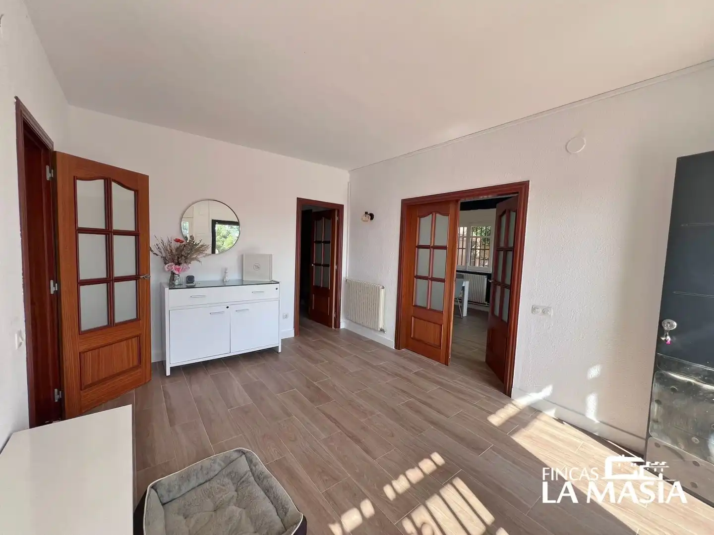 Sala d'estar de Casa o xalet en venda en Olivella amb Calefacció, Jardí privat i Piscina