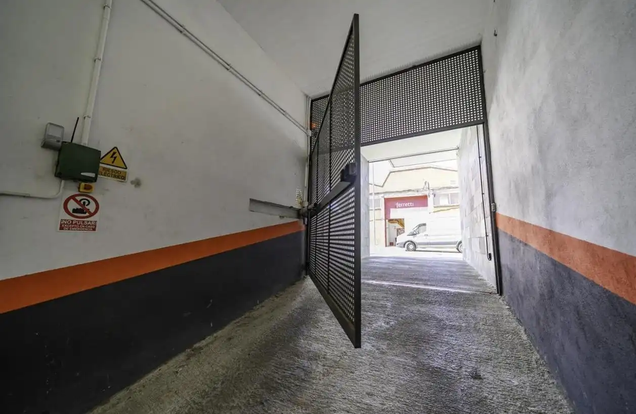 Parking with lift for sale in Taure, imagen 2