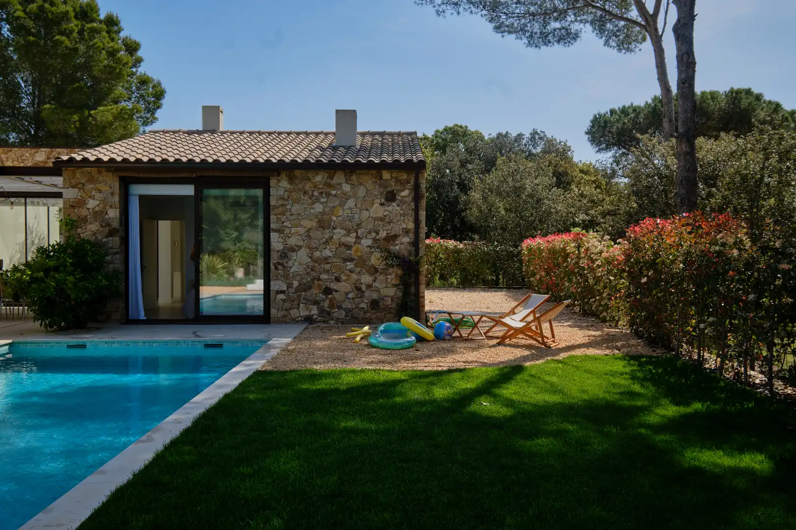 Swimming pool of Houses for rent in Mont-ras  with Air Conditioner, Heating and Private garden