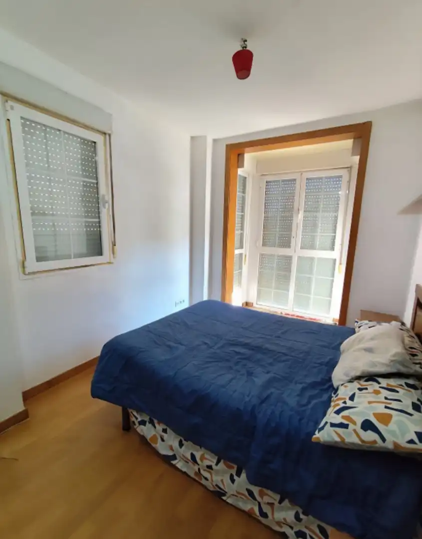 Dormitori de Casa o xalet de lloguer en Burgos amb Calefacció, Parquet i Moblat