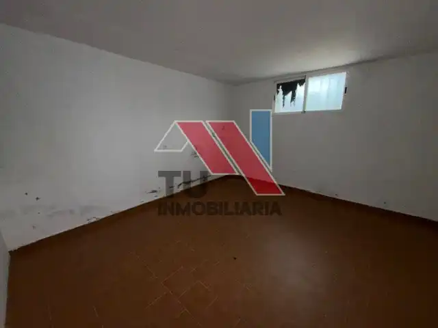 Houses for sale in Huecas  with Storage room, Swimming Pool and Alarm