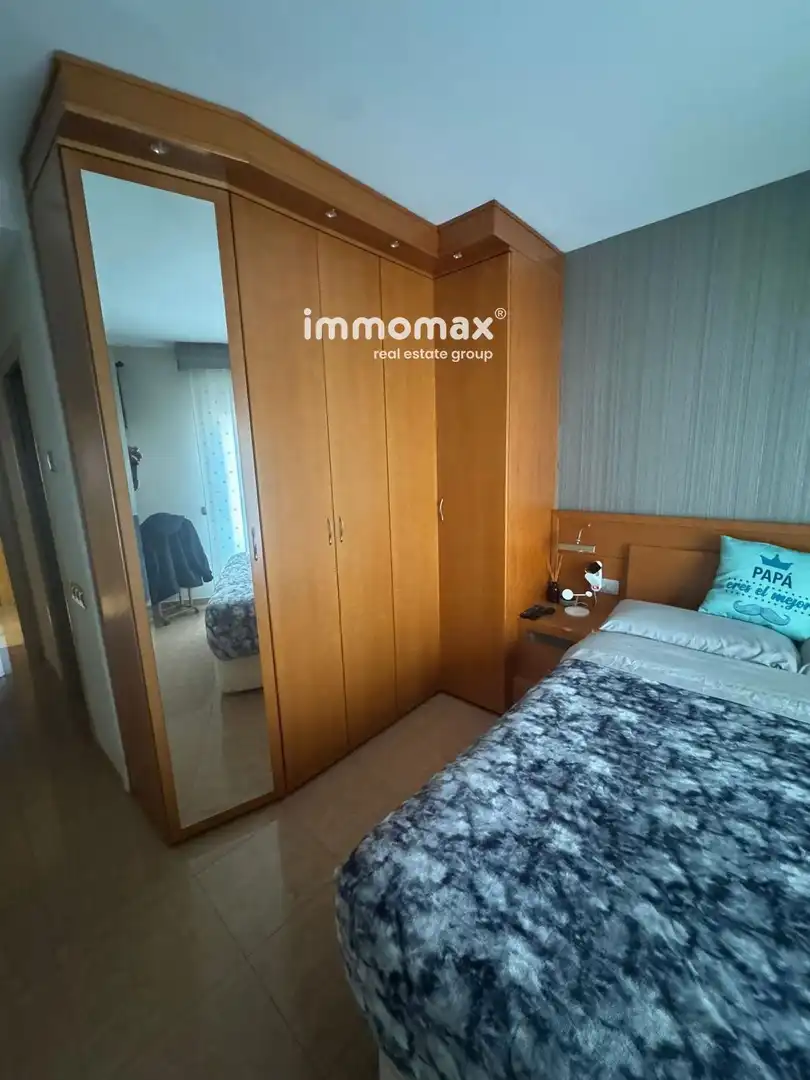 Habitación de Piso en venta en Ripollet con Aire acondicionado, Calefacción y Terraza