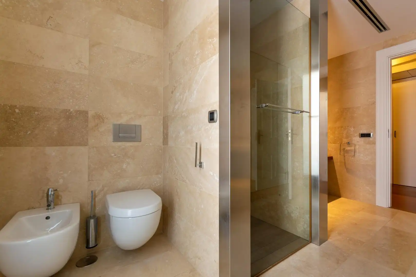 Baño de Casa o chalet en venta en Alicante / Alacant con Aire acondicionado, Calefacción y Jardín privado