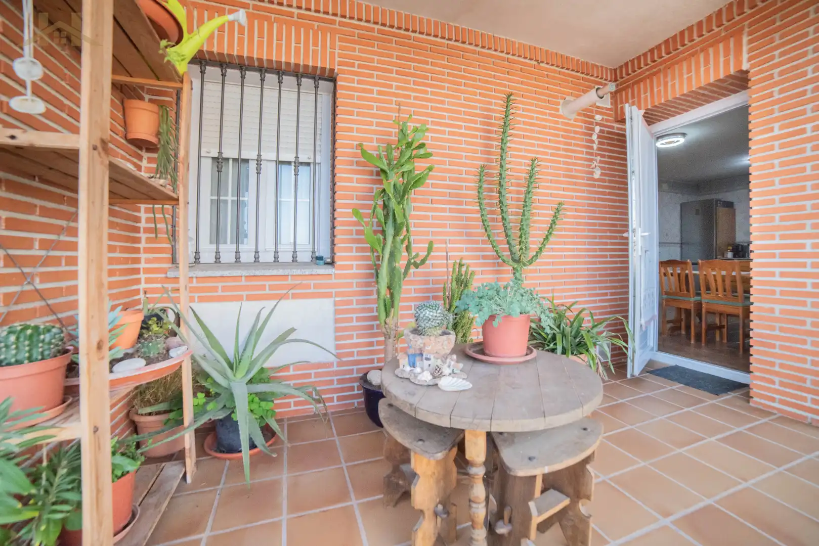 Terrassa de Casa o xalet en venda en Sevilla la Nueva amb Calefacció, Jardí privat i Terrassa