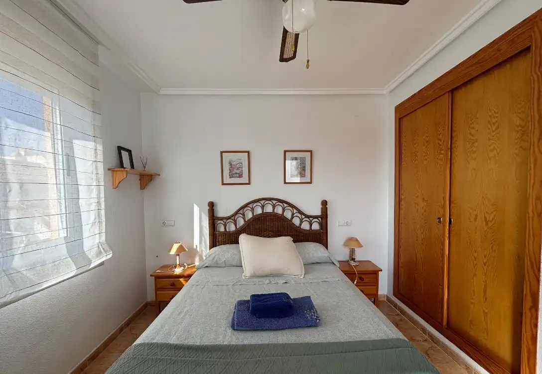 Dormitori de Casa o xalet de lloguer en Torrevieja amb Aire condicionat, Calefacció i Jardí privat