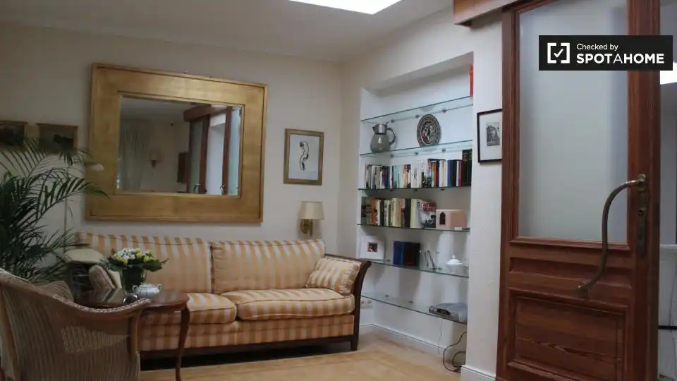 Sala de estar de Apartamento para compartir en Colmenar de Oreja con Aire acondicionado, Calefacción y Terraza