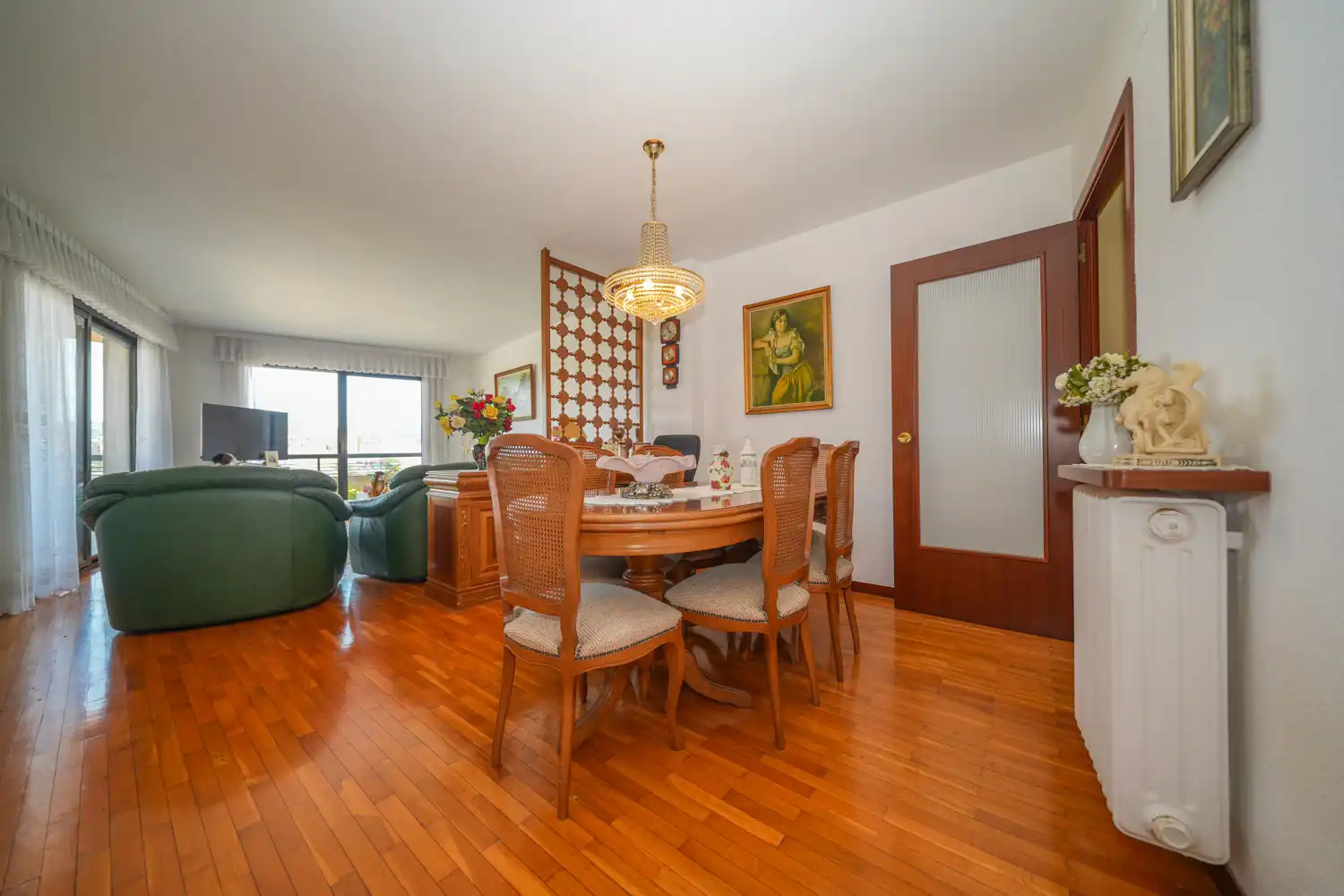 Comedor de Piso en venta en Girona con Calefacción, Parquet y Terraza