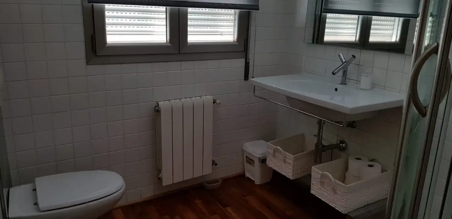 Bathroom of Flat for rent in Murcia  with Furnished and Washing machine
