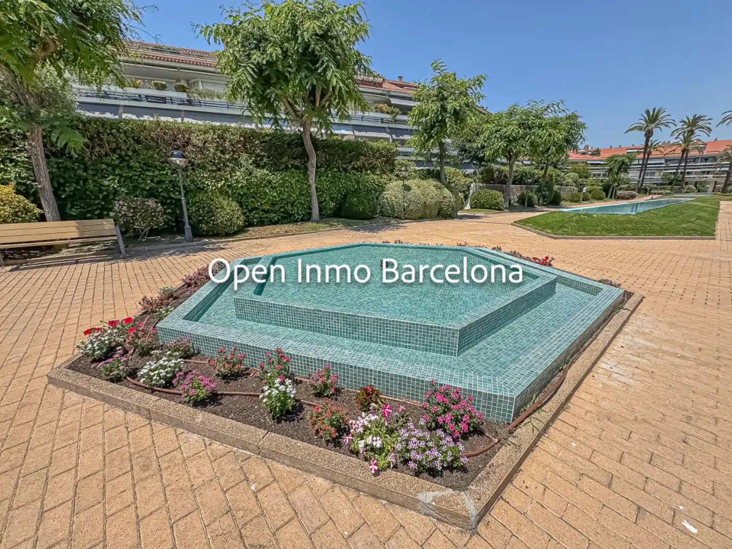 Vista exterior de Piso en venta en Sitges con Calefacción, Terraza y Piscina comunitaria