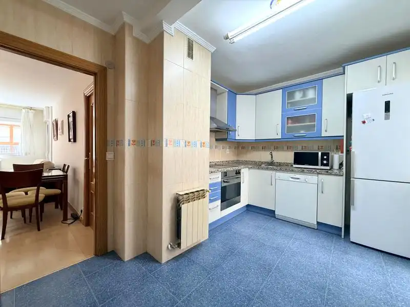 Cocina de Piso en venta en Valladolid con Calefacción y Balcón