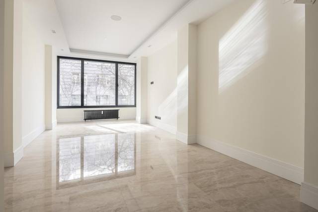 Piso en Venta en P.º de la Castellana en Cuatro Caminos - Azca