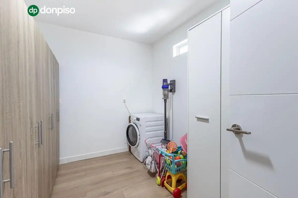 Detached homes for sale in Churriana de la Vega  with Air Conditioner