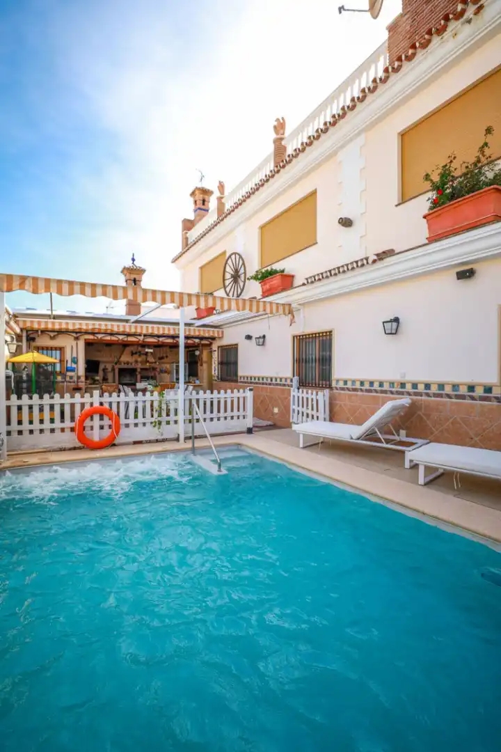 Piscina de Casa o chalet en venta en Pizarra con Aire acondicionado, Calefacción y Jardín privado